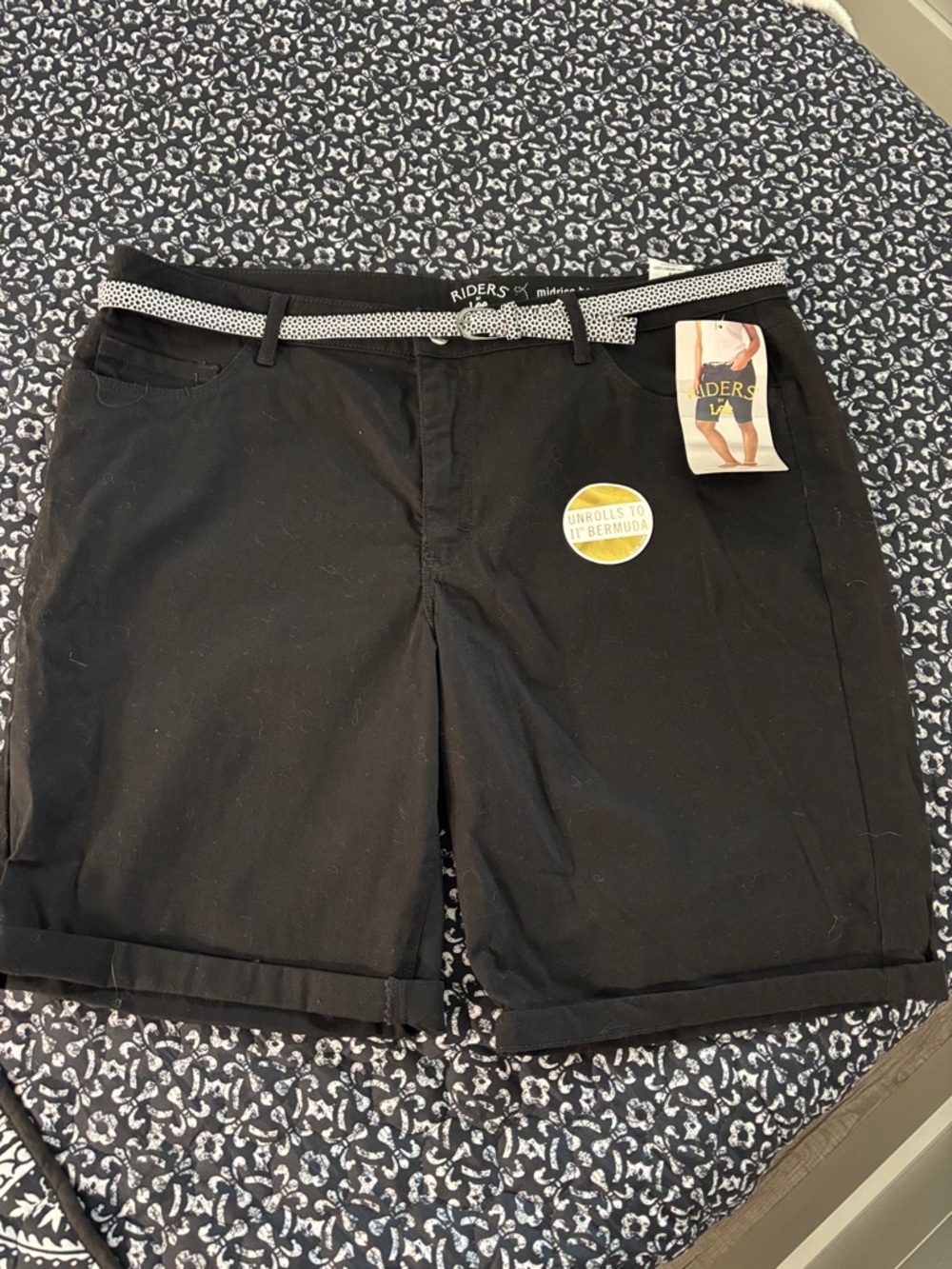 Riders by Lee Black Bermuda Shorts with Patterned Belt
